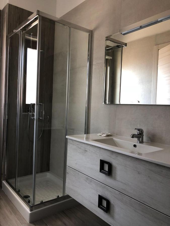 B&B Luxury Apartments Pulsano Extérieur photo